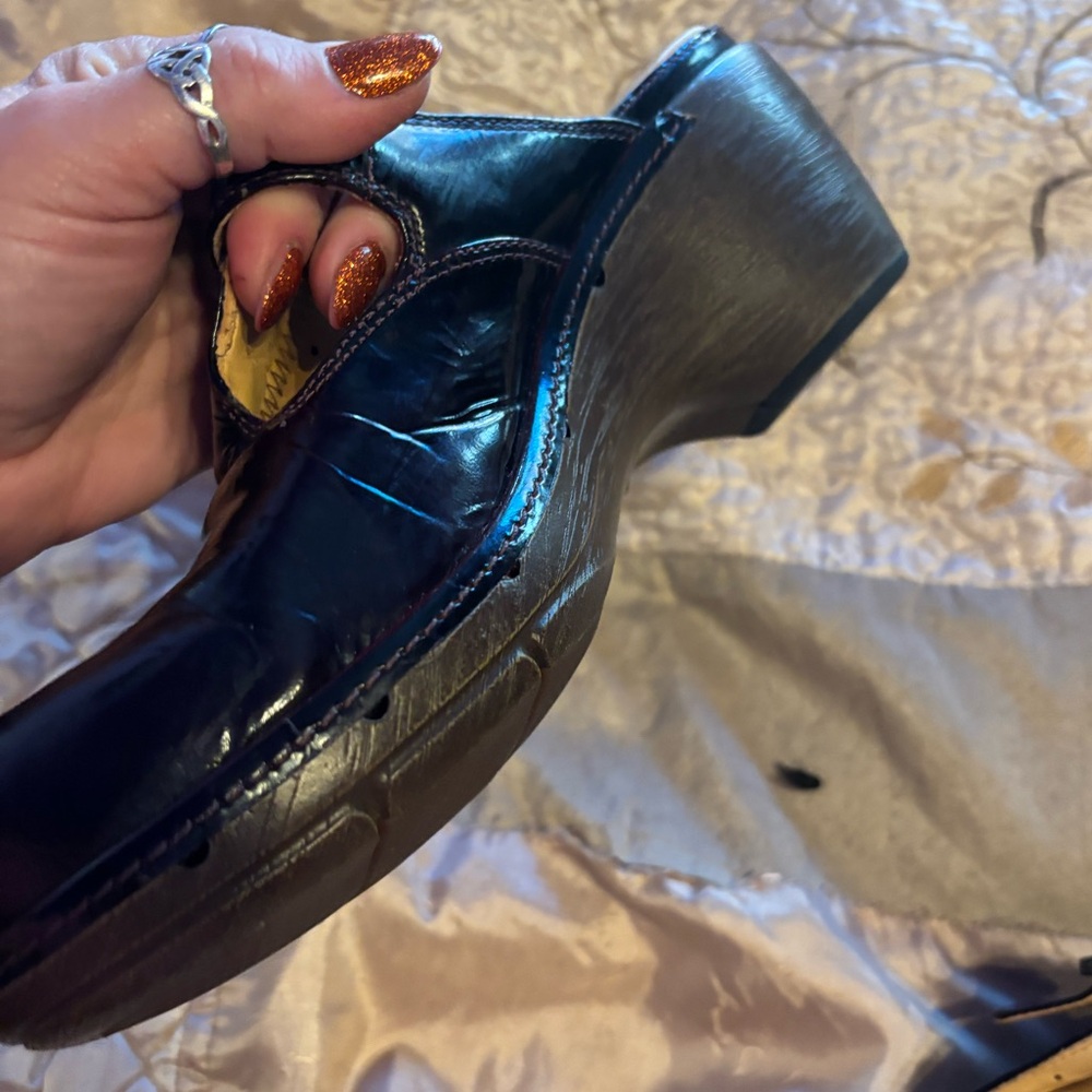 Clark’s Structured Clogs in dark wine - Picture 11 of 15